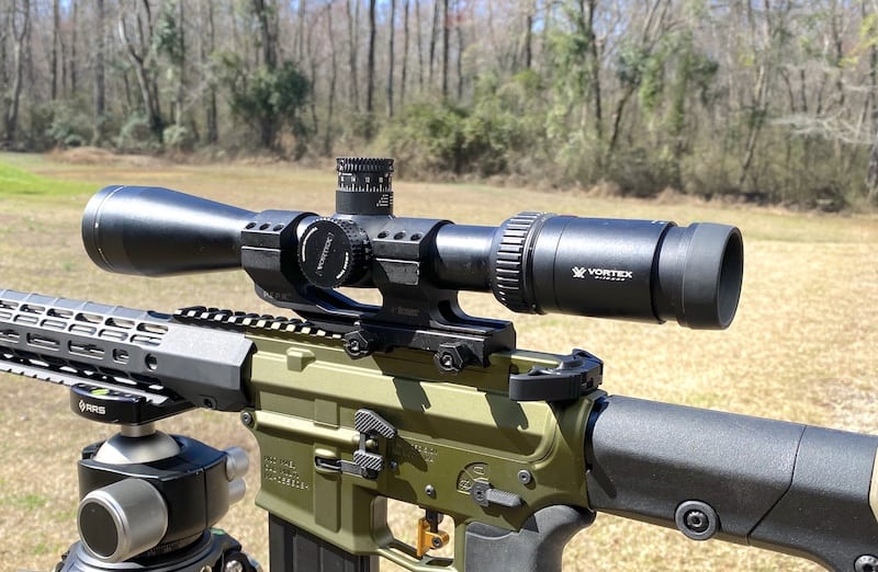 top 10 rifle scopes for deer hunting